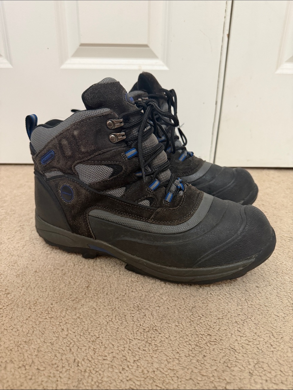 Khombu Men's Gray and Blue Waterproof Hiking Boots Size 11
